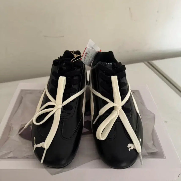 [BUNJANG] Puma x Rosé Speedcat PRM Black Warm White 235mm / 푸마 x 로제 스피드캣 PRM 블랙 웜 화이트 235MM