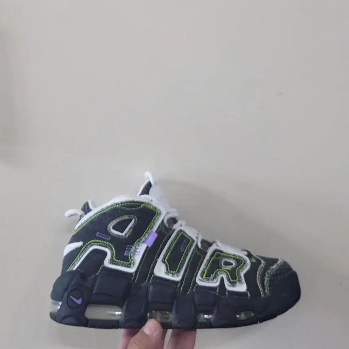 [BUNJANG] Nike x Serena Williams Design Crew Air More Uptempo / [240] 나이키X세레나윌리엄스디자인크루 에어모어 업템포ㅡ단종매물,최저가