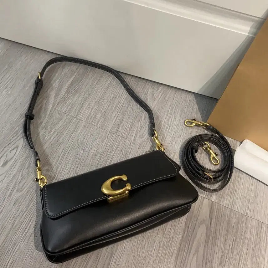 [BUNJANG] Coach Black Leather Shoulder Bag / 코치 블랙 레더 숄더백 / 크로스백