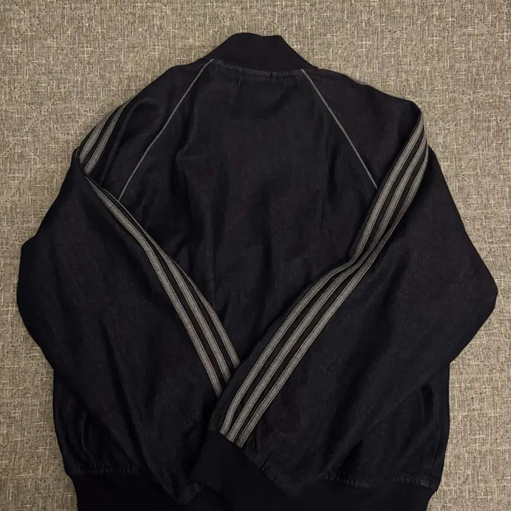 [BUNJANG] Adidas Adicolor Relaxed Fit Denim Jersey SST / 아디컬러 루즈핏 데님 져지 SST