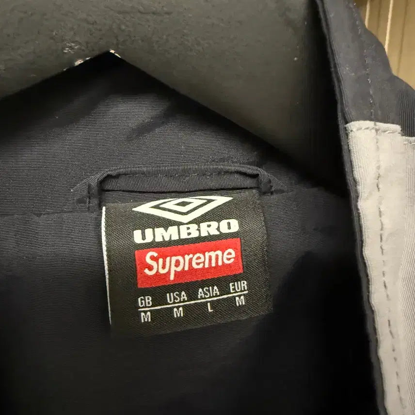 [BUNJANG] Supreme Umbro Track Jacket - Black/White/Gray / 슈프림 엄브로 트랙자켓 m