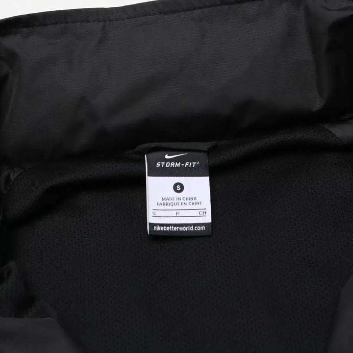[SOLD OUT] [S] 나이키 스우시 스톰핏 바람막이 자켓