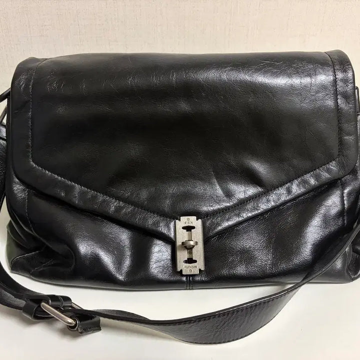 [BUNJANG] VUNQUE Occam Two Shoulder XL Bag / 분크 오캄 두 숄더 XL