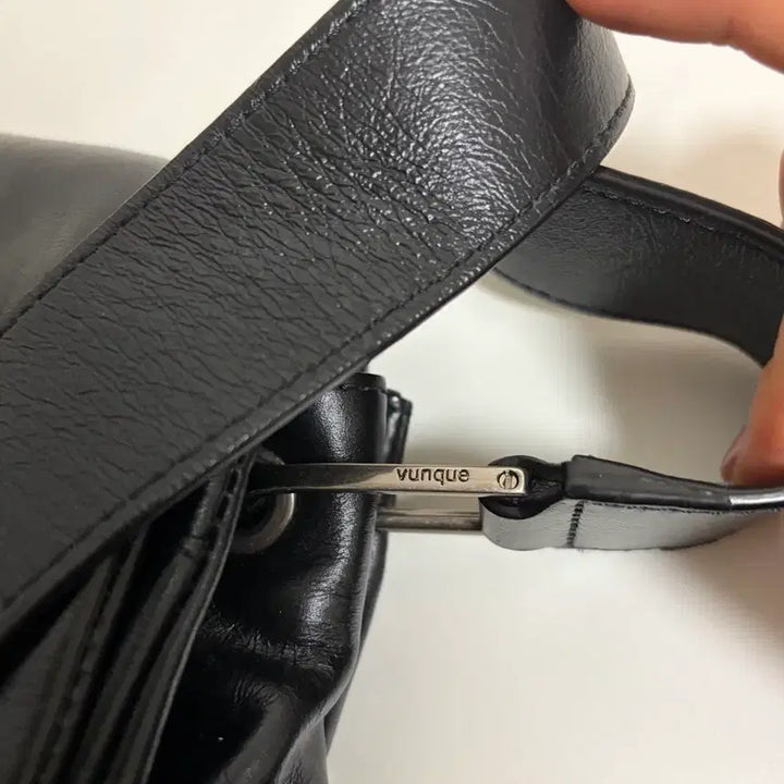 [BUNJANG] VUNQUE Occam Two Shoulder XL Bag / 분크 오캄 두 숄더 XL