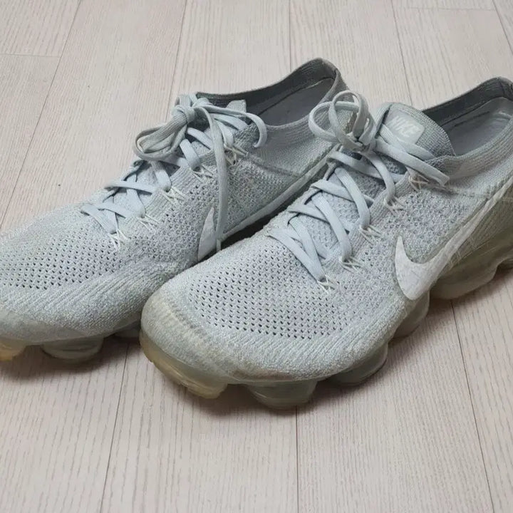 [BUNJANG] Nike Air VaporMax Flyknit 1 Pure Platinum Sneakers / 나이키 에어 베이퍼맥스 플라이니트 1퓨어 플래티넘 295