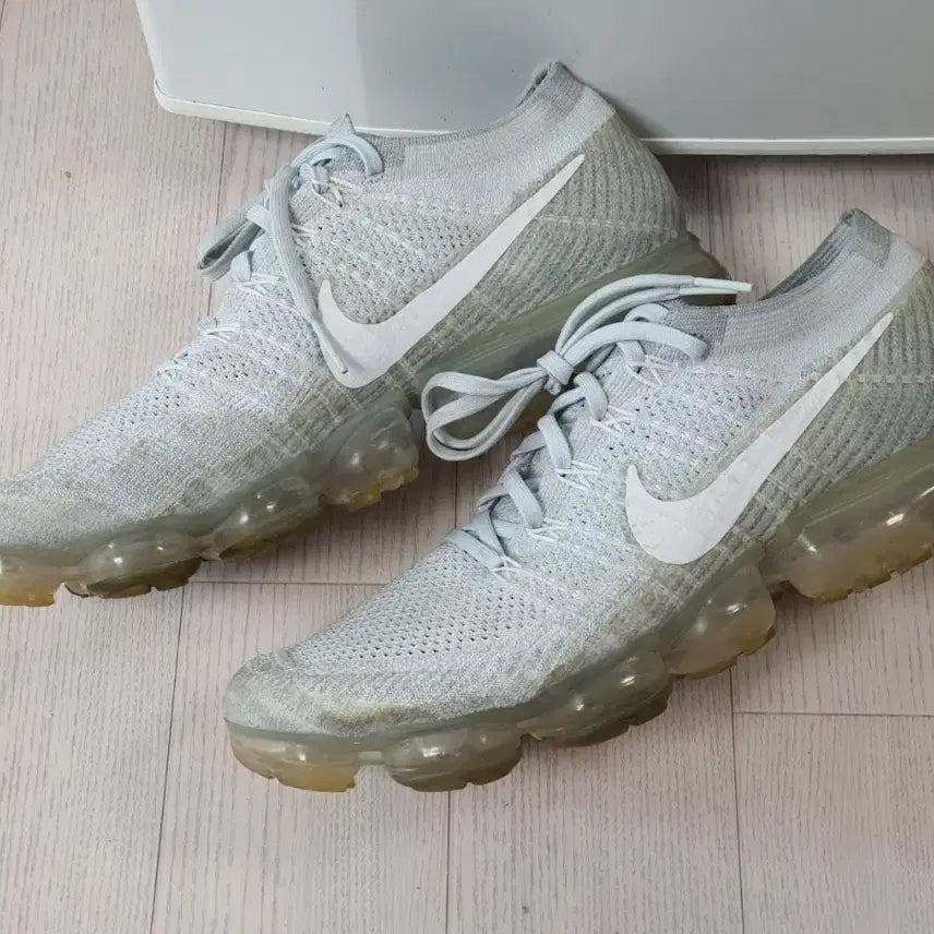 [BUNJANG] Nike Air VaporMax Flyknit 1 Pure Platinum Sneakers / 나이키 에어 베이퍼맥스 플라이니트 1퓨어 플래티넘 295