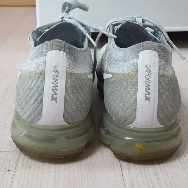 [BUNJANG] Nike Air VaporMax Flyknit 1 Pure Platinum Sneakers / 나이키 에어 베이퍼맥스 플라이니트 1퓨어 플래티넘 295