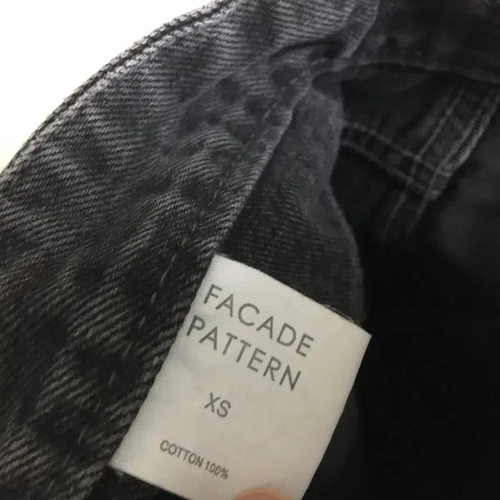[SOLD OUT] 파사드패턴 클래식 데님 팬츠 26