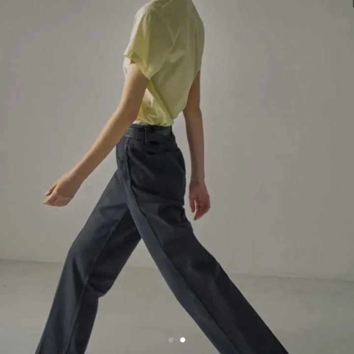[SOLD OUT] 파사드패턴 클래식 데님 팬츠 26