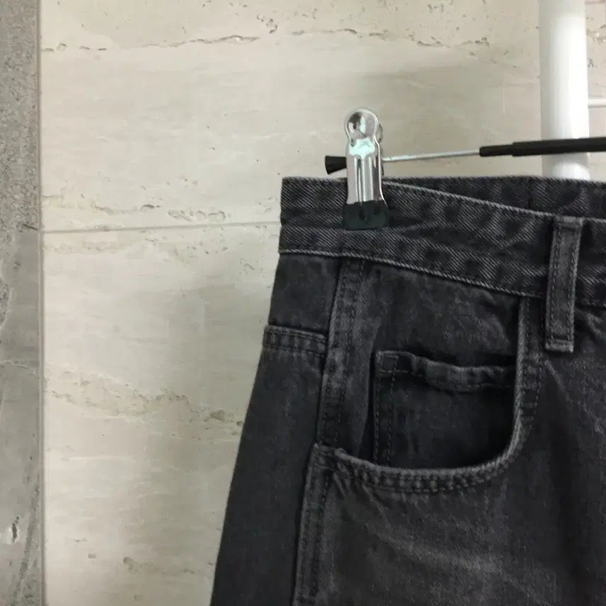 [SOLD OUT] 파사드패턴 클래식 데님 팬츠 26