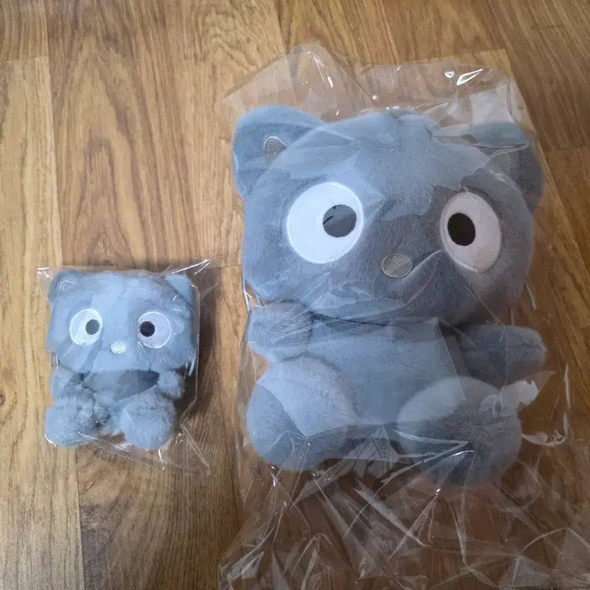 [BUNJANG] Choco Cat Monotone Plush Set (Medium Size, 13cm Keychain) / 초코캣 모노톤 인형 중형, 큰 키링(13cm) 세트