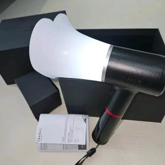 [BUNJANG] The Boyz Official Light Stick Ver. 1 / 더보이즈 응원봉 하트성기 버전 1 대여 양도 팔아요 콘서트