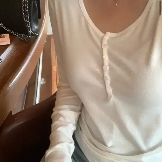 [SOLD OUT] 리브아워 버튼티 아이보리,스카이블루
