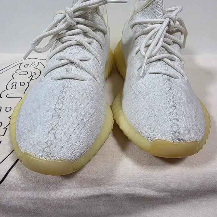 [BUNJANG] Adidas Yeezy Boost 350 V2 Cream White Sneakers (265mm) / 아디다스 이지부스트 350 V2 크림화이트 [265mm]