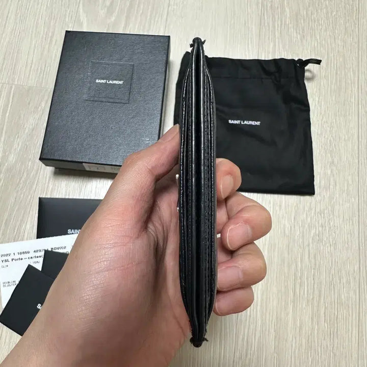 [BUNJANG] Saint Laurent Matelasse Card Wallet Black / 생로랑 마틀라세 카드지갑 블랙 정품(풀구성)