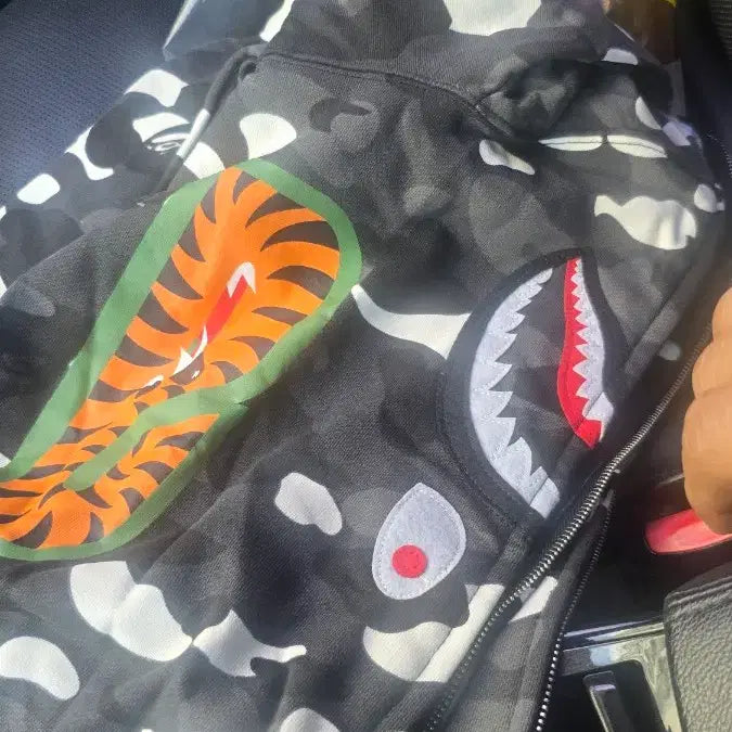 [BUNJANG] A Bathing Ape Black Camo Hoodie Zip-up / A Bathing Ape 흑계 후드집업 판매및 교신원합니다!