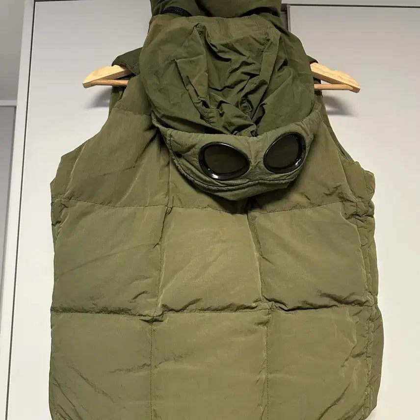 [BUNJANG] CP Company Goggle Padding Vest / [100] Cp컴퍼니 고글 패딩조끼