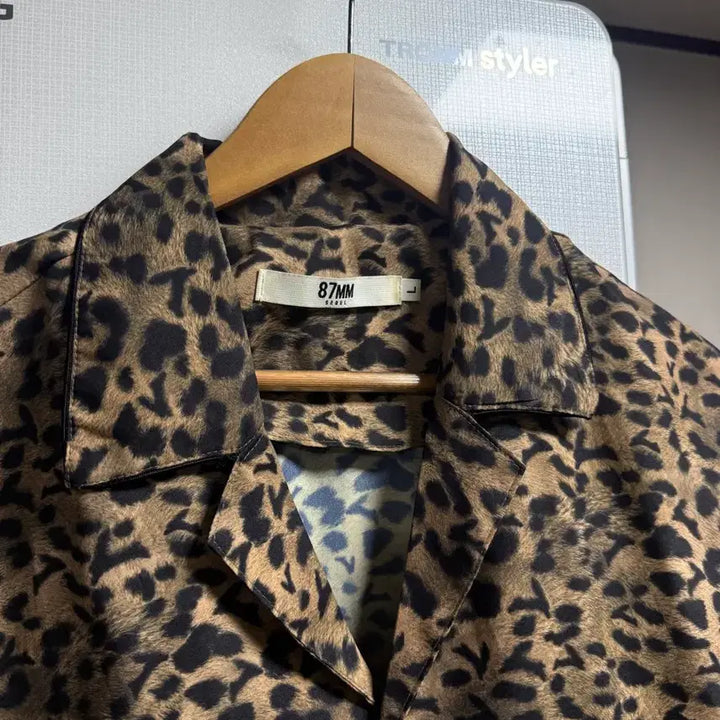 [BUNJANG] 87mm Leopard Print Shirt - Size L / 87mm 호피셔츠