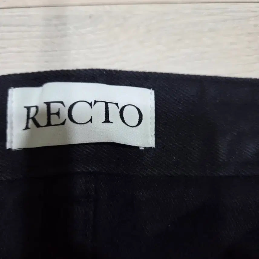[SOLD OUT] (m)렉토 루즈핏 블랙 데님 팬츠