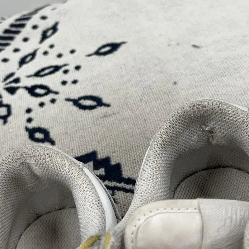 [BUNJANG] Nike Dunk Low Light Bone Sneakers 240 / 나이키 덩크 로우 라이트 본 스니커즈 240 X00135