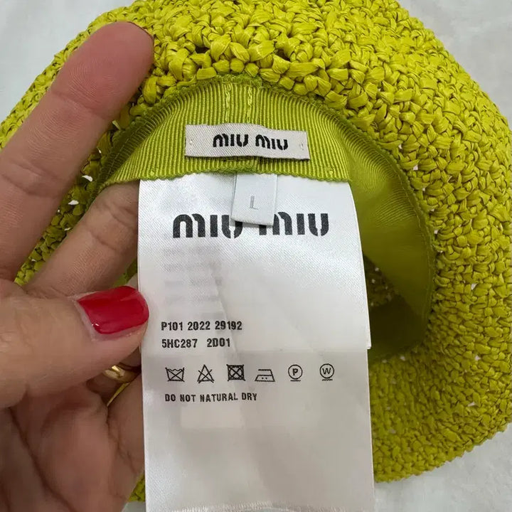 [BUNJANG] Miu Miu Raffia Bucket Hat L / 미우미우 라피아 벙거지 모자 L사이즈(정품)