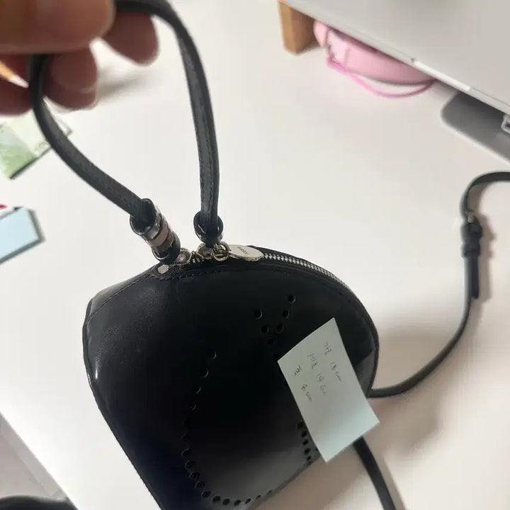 [BUNJANG] Rosa.K Black Crossbody Bag / 로사케이 블랙 크로스백 가방