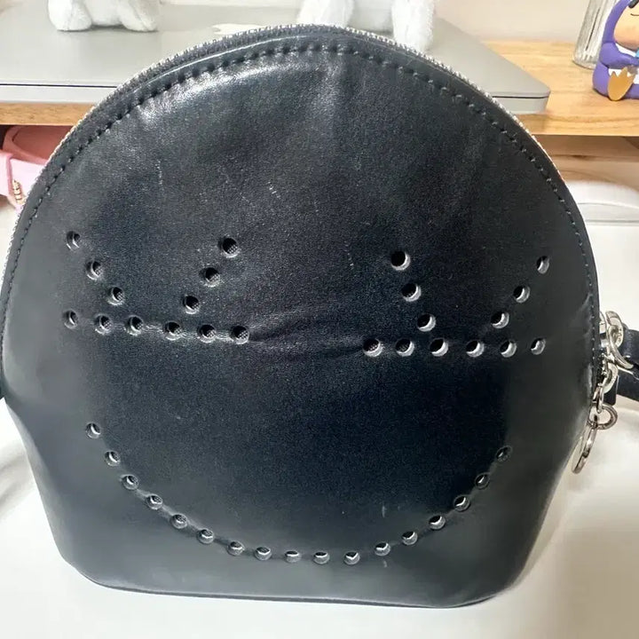 [BUNJANG] Rosa.K Black Crossbody Bag / 로사케이 블랙 크로스백 가방