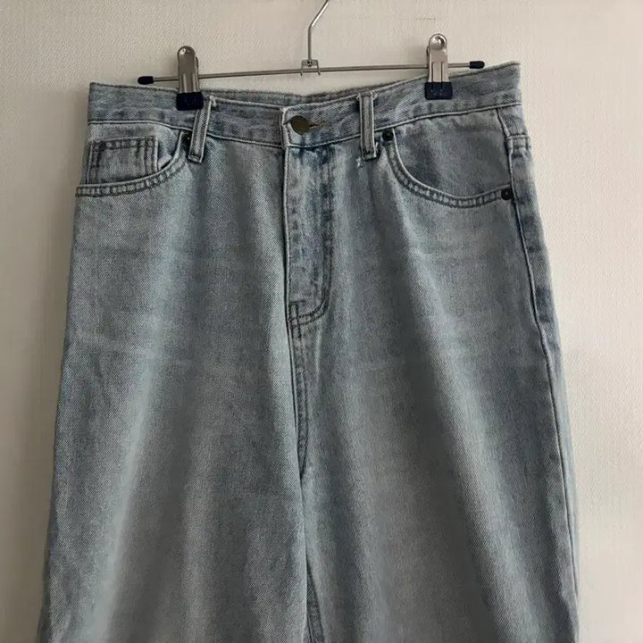 [BUNJANG] Light Wash Denim Wide Leg Pants / 연청 데님 와이드 팬츠