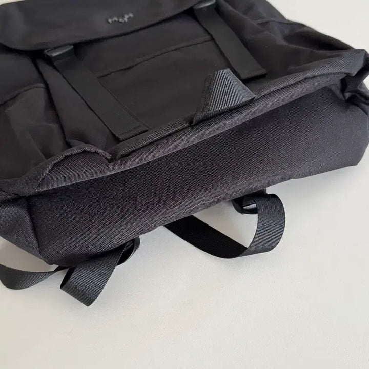 [BUNJANG] MAH YOUNG TOUR 30L Backpack Black / [새제품] 마흐 영투어 백팩 30L_블랙 (남녀공용)