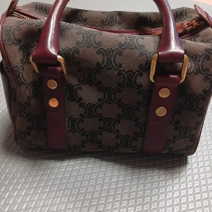 [SOLD OUT] 셀린느 트리오페 패턴 보스턴백