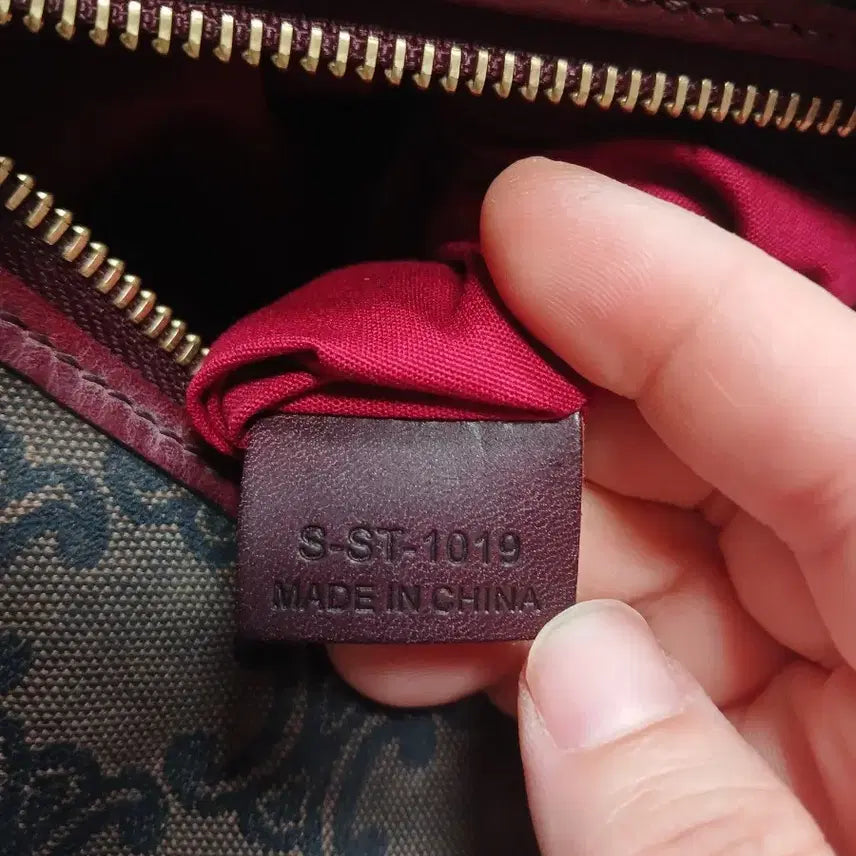 [SOLD OUT] 셀린느 트리오페 패턴 보스턴백