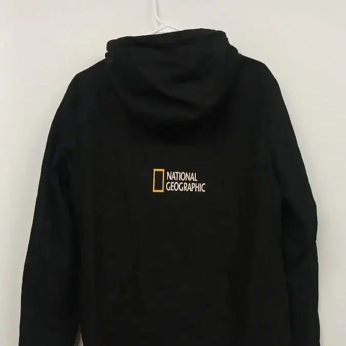 [SOLD OUT] 내셔널지오그래픽 블랙 후드 바람막이
