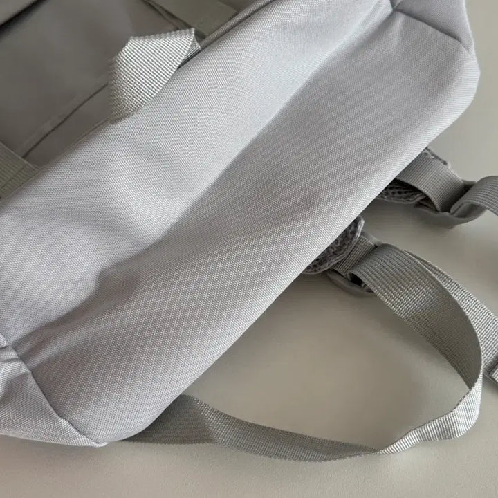 [BUNJANG] MAHR Young Tour Backpack 25L - Light Grey (Unisex) / [새제품] 마흐 영투어 백팩 25L_라이트그레이 (남녀공용)