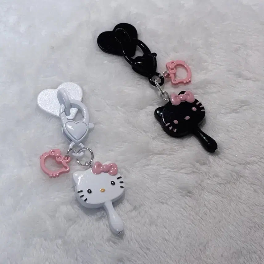 [BUNJANG] Hello Kitty Metal Mirror Keyring / 헬로키티 메탈 거울 키링 화이트/블랙