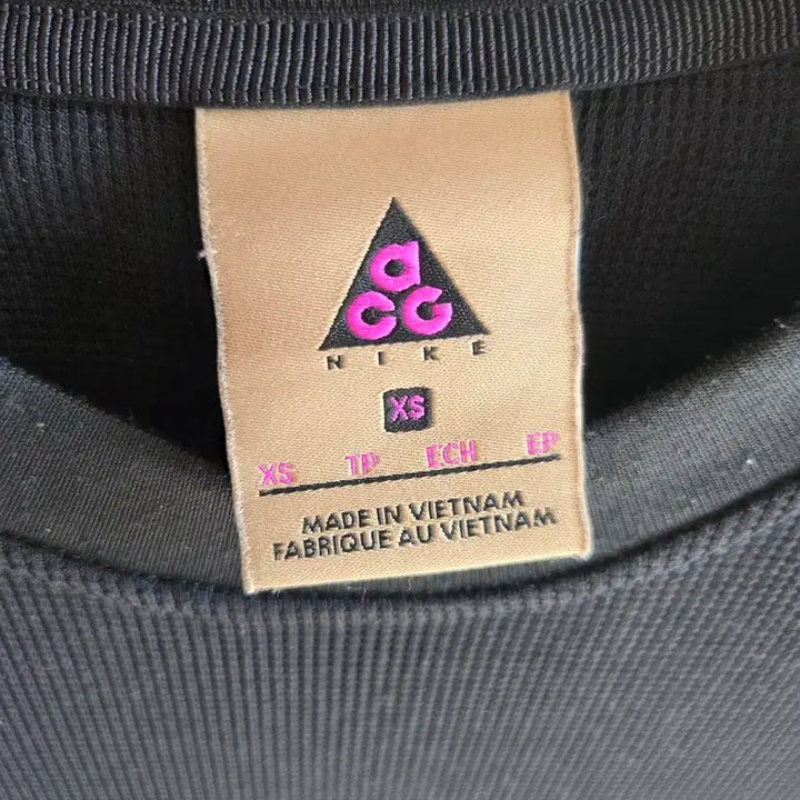 [BUNJANG] Nike ACG Black Long Sleeve T-shirt / 나이키 ACG 블랙 긴팔 티셔츠