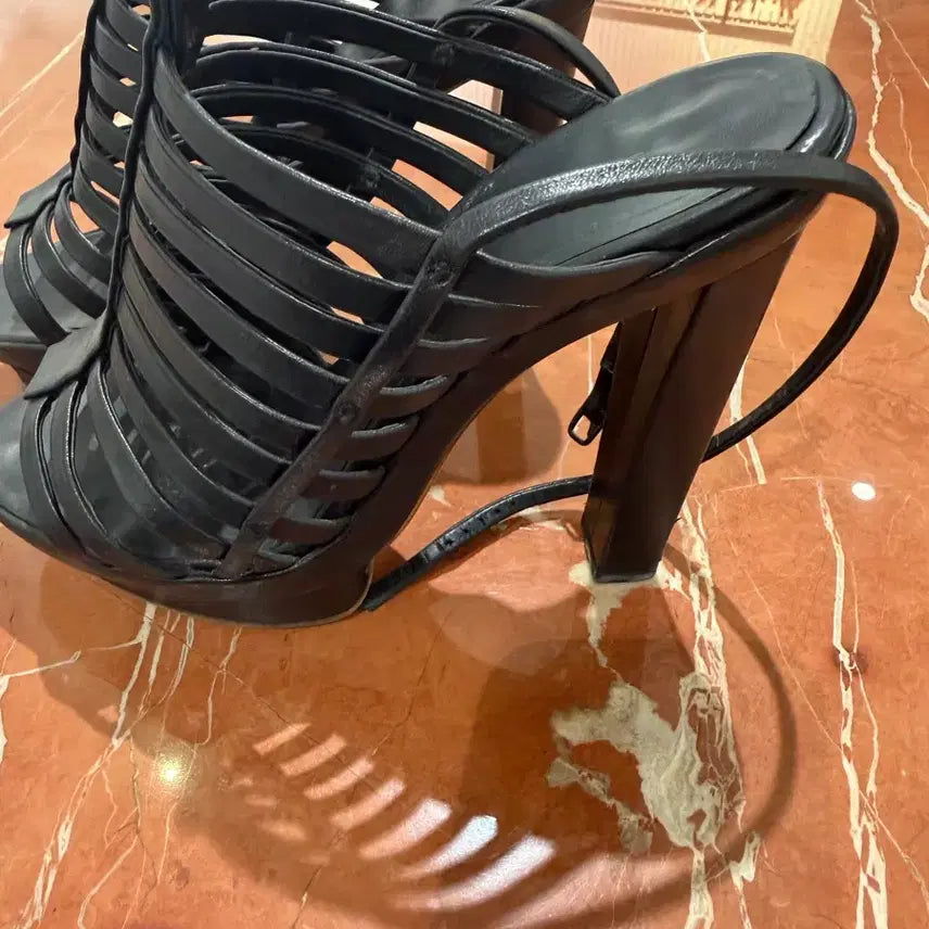 [BUNJANG] Balenciaga Sandals / 발렌시아가구두