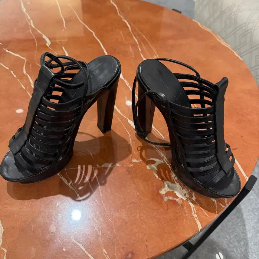 [BUNJANG] Balenciaga Sandals / 발렌시아가구두