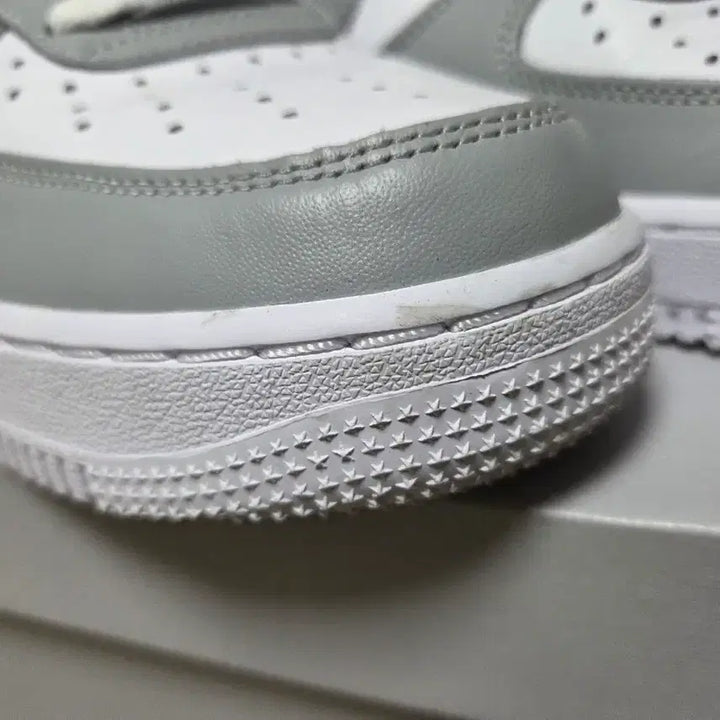 [BUNJANG] Nike Air Force 1 Low White Gray (265) Sneakers / 나이키 에어포스 1 로우 화이트 그레이(265/실착 1회)*마지막 가격*
