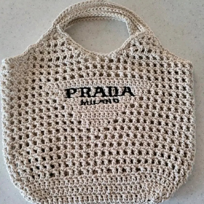 [SOLD OUT] 프라다 토트 뜨개가방