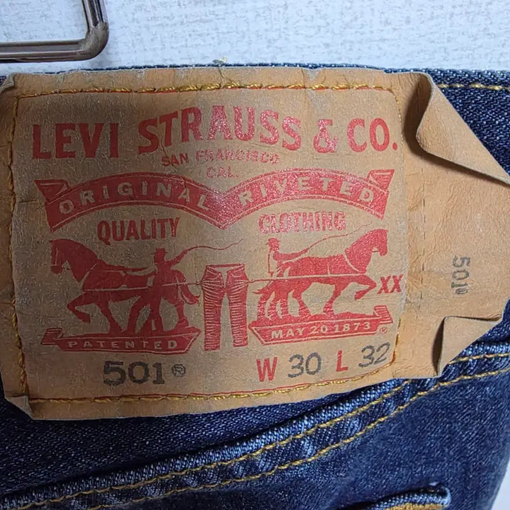 [SOLD OUT] 리바이스 501 오리지널 스트레이트 데님 (W30 L32) 진청