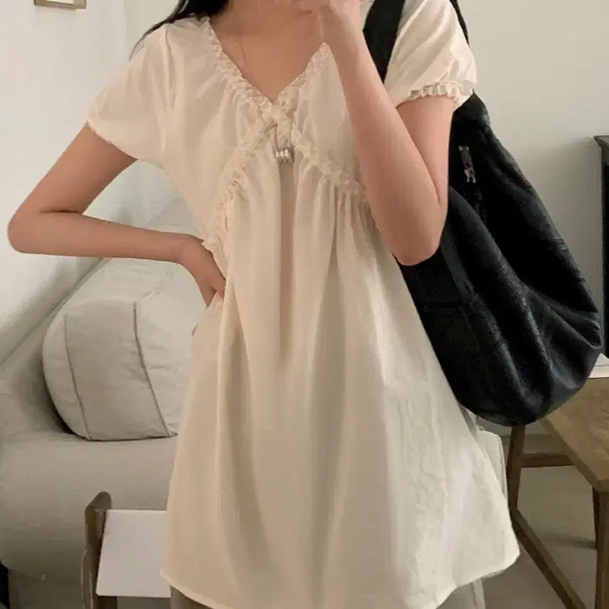 [BUNJANG] A Little Bit Lace Blouse / 어리틀빗 레이스 블라우스