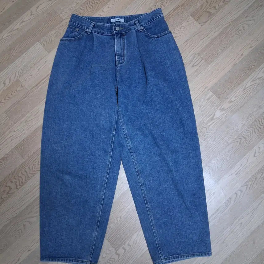 [BUNJANG] Muse Balloon Fit Denim Jeans / 뮤즈 muse 벌룬핏 데님 연청 판매합니다. 34사이즈