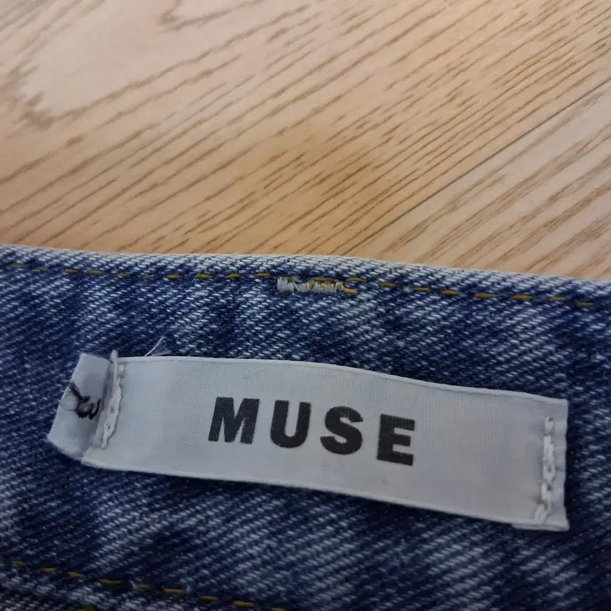[BUNJANG] Muse Balloon Fit Denim Jeans / 뮤즈 muse 벌룬핏 데님 연청 판매합니다. 34사이즈