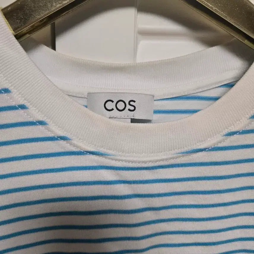 [BUNJANG] COS Striped Short-Sleeve T-Shirt / COS 코스 스트라이프 반팔 티셔츠