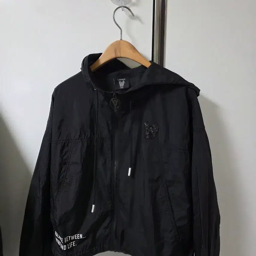 [SOLD OUT] LifeWork 블랙 후드 바람막이