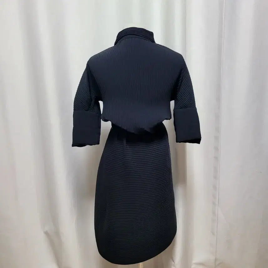 [BUNJANG] Thierry Mugler Pleated Dress / 티에리 뮈글러 플리츠원피스