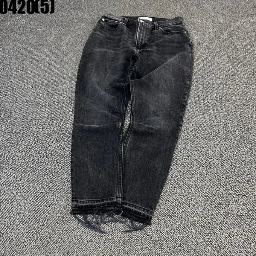 [BUNJANG] Abercrombie Black Denim Jeans with Damage Cutting - Size 27 / 아베크롬비 블랙 데님 청바지 데미지컷팅27 0420