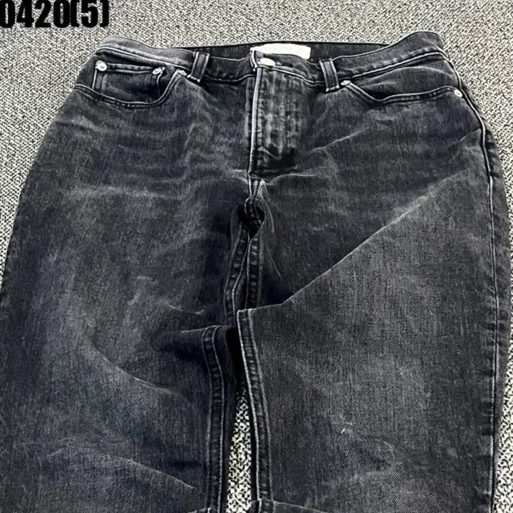 [BUNJANG] Abercrombie Black Denim Jeans with Damage Cutting - Size 27 / 아베크롬비 블랙 데님 청바지 데미지컷팅27 0420