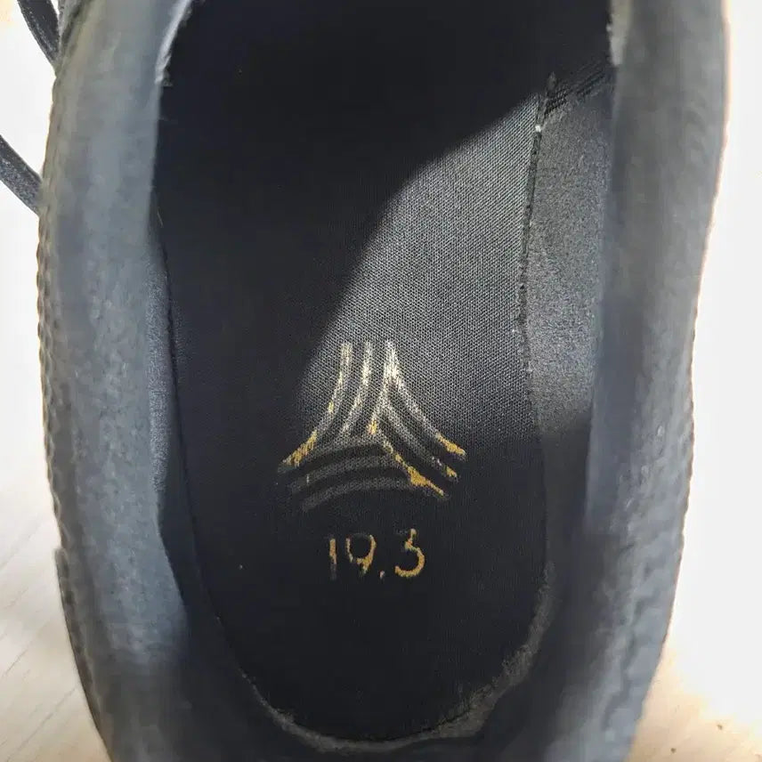 [SOLD OUT] 아디다스 프레데터 19.3 풋살화