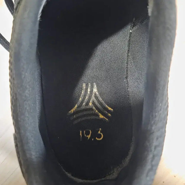 [SOLD OUT] 아디다스 프레데터 19.3 풋살화